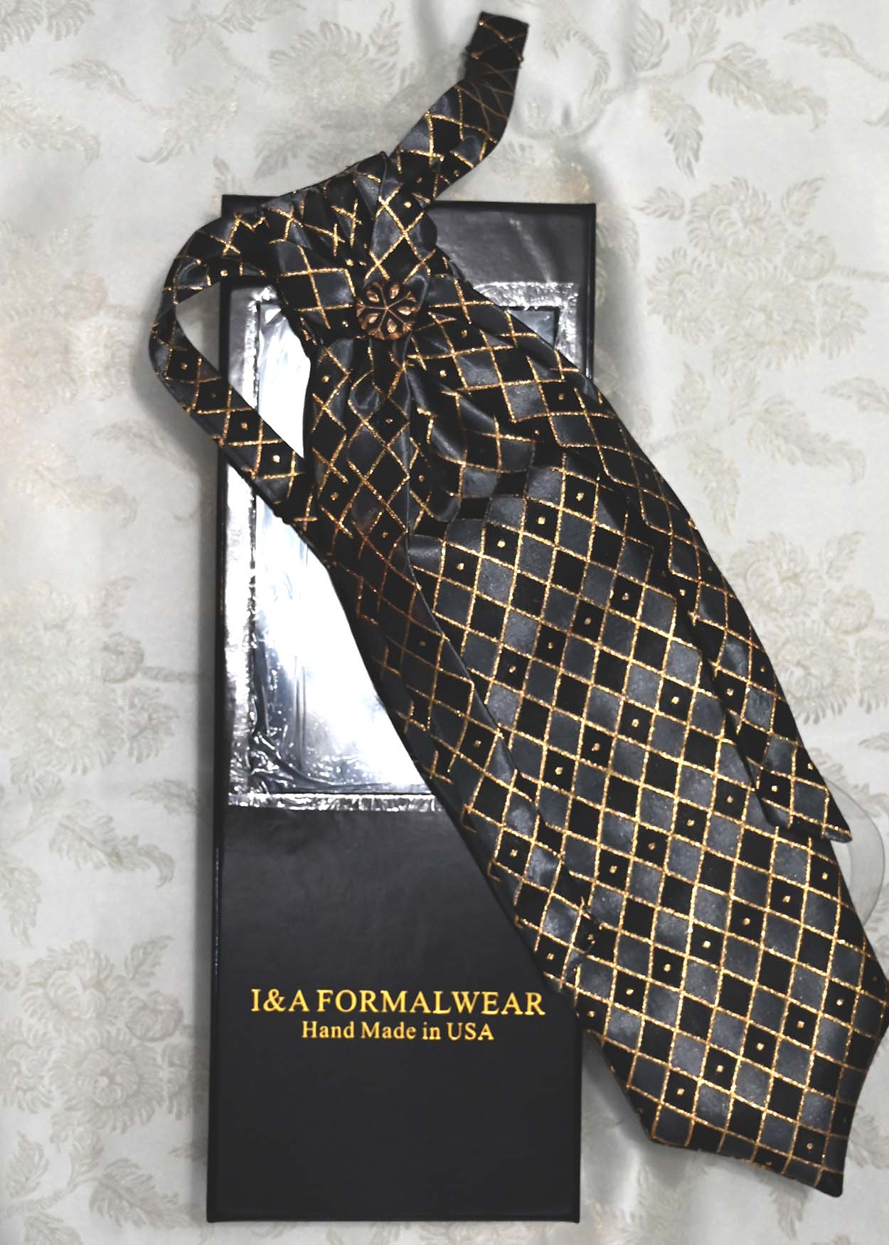 Wedding Groom's Ascot Tie Wedding Groom's Ascot Tie